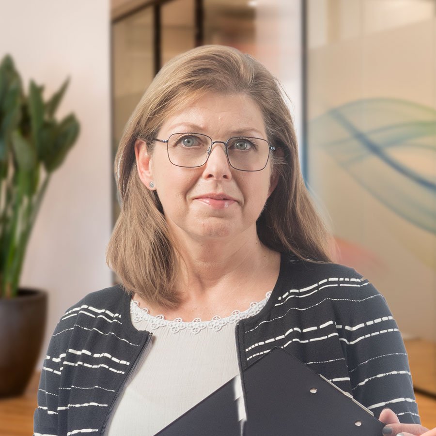 Portret van Tiny Exarchos, secretaresse bij Beweegkliniek Sittard